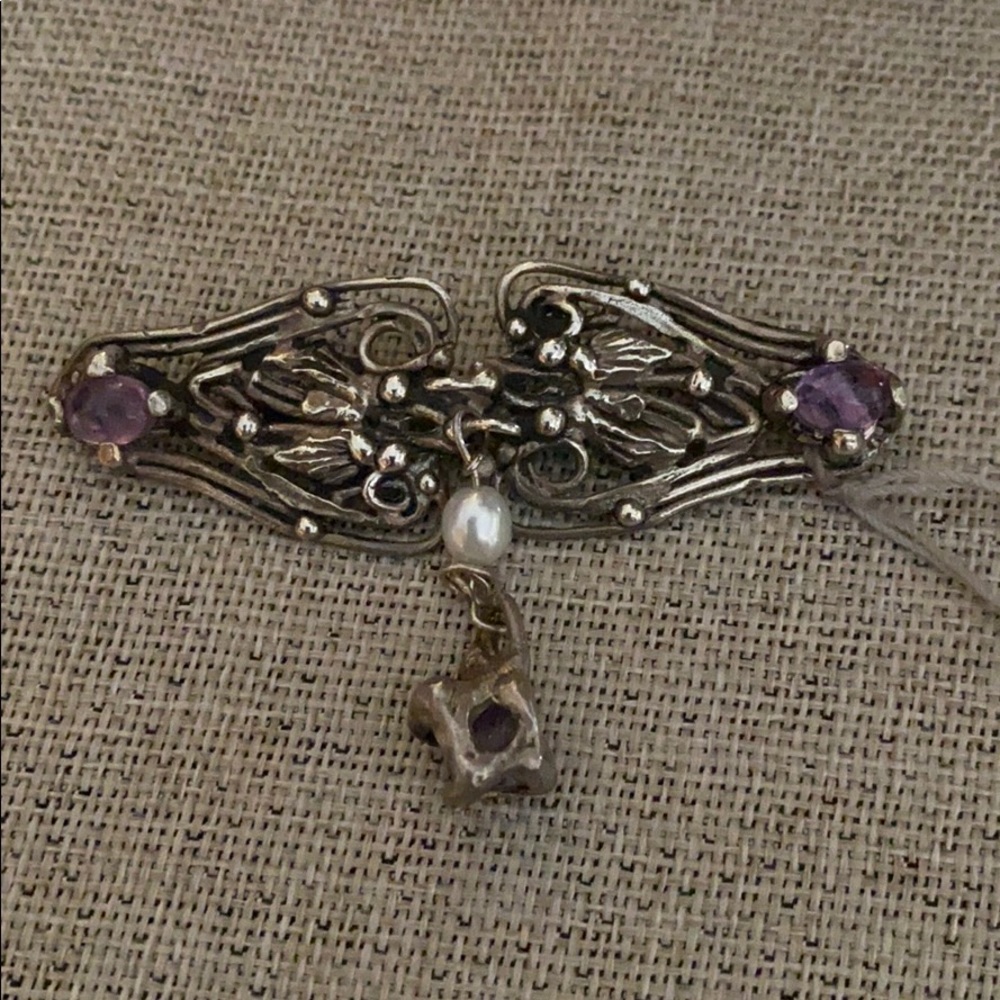 Vintage sterling silver amethyst pearl pin